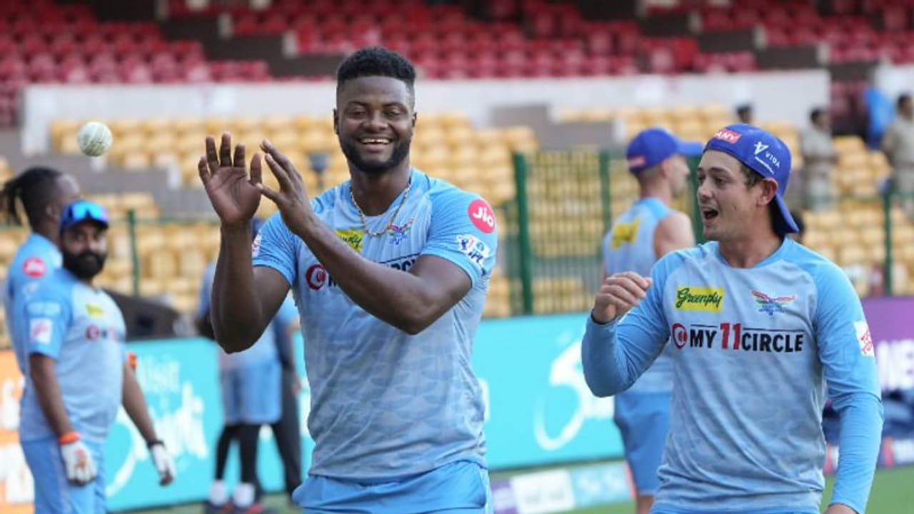 കെ എല് രാഹുല് പുറത്തായപ്പോഴും ക്വിന്റണ് ഡികോക്ക് ലഖ്നൗ ഇലവനിലെത്തില്ല; കാരണമുണ്ട് കെ എല് രാഹുല് പുറത്തായപ്പോഴും ക്വിന്റണ് ഡികോക്ക് ലഖ്നൗ ഇലവനിലെത്തില്ല; കാരണമുണ്ട്