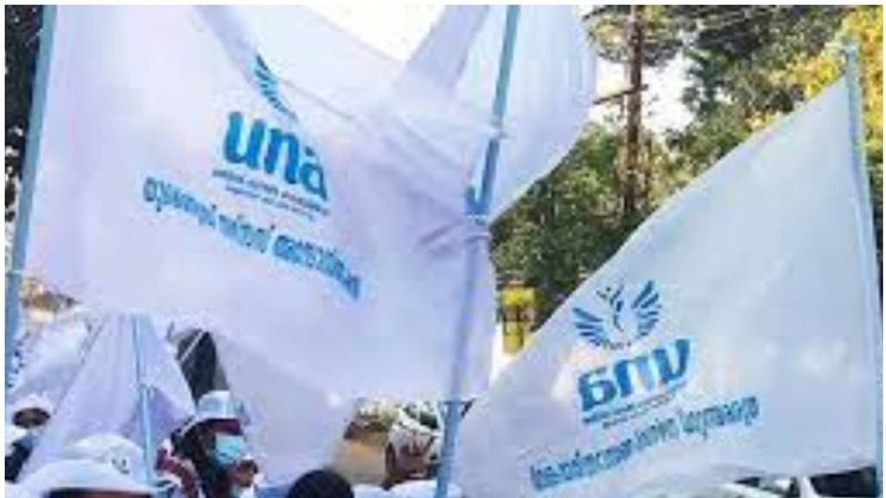 ചർച്ച പരാജയം, മാനേജ്മെൻ്റുകൾക്ക് താക്കീതാകാൻ നഴ്സുമാരുടെ സൂചന പണിമുടക്ക്, പത്തനംതിട്ടയിൽ കളക്ട്രേറ്റ് മാർച്ചും ചർച്ച പരാജയം, മാനേജ്മെൻ്റുകൾക്ക് താക്കീതാകാൻ നഴ്സുമാരുടെ സൂചന പണിമുടക്ക്, പത്തനംതിട്ടയിൽ കളക്ട്രേറ്റ് മാർച്ചും