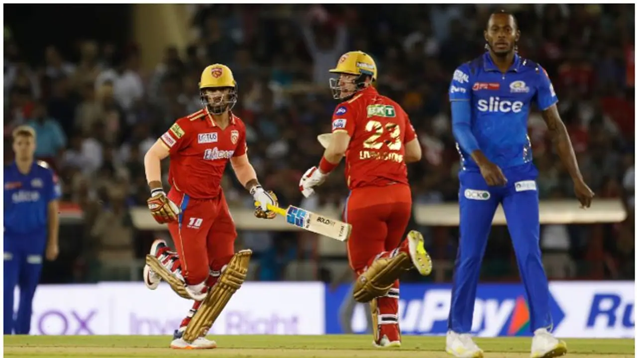 ആര്ച്ചറിനെയടക്കം 'ആകാശത്ത് നിർത്തി' അഴിഞ്ഞാട്ടം; അടി വാങ്ങിക്കൂട്ടി മുംബൈ, പഞ്ചാബ് കിംഗ്സിന് കൂറ്റൻ സ്കോര് ആര്ച്ചറിനെയടക്കം 'ആകാശത്ത് നിർത്തി' അഴിഞ്ഞാട്ടം; അടി വാങ്ങിക്കൂട്ടി മുംബൈ, പഞ്ചാബ് കിംഗ്സിന് കൂറ്റൻ സ്കോര്