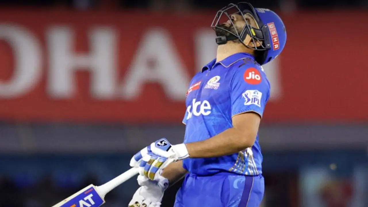 ഗംഭീര്‍ പോലും ഇനി കൂടെയില്ല, ഐപിഎല്ലിലെ എക്കാലത്തെയും വലിയ നാണക്കേടിന്‍റെ റെക്കോര്‍ഡുമായി രോഹിത്