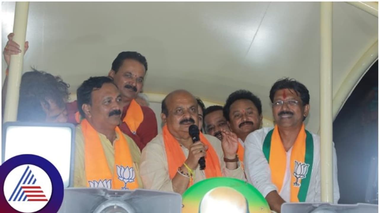 ಹುಬ್ಬಳ್ಳಿ ಧಾರವಾಡವನ್ನು ಮೆಗಾಸಿಟಿ ಮಾಡುತ್ತೇವೆ ಸಿಎಂ ಬೊಮ್ಮಾಯಿ ಹುಬ್ಬಳ್ಳಿ ಧಾರವಾಡವನ್ನು ಮೆಗಾಸಿಟಿ ಮಾಡುತ್ತೇವೆ ಸಿಎಂ ಬೊಮ್ಮಾಯಿ