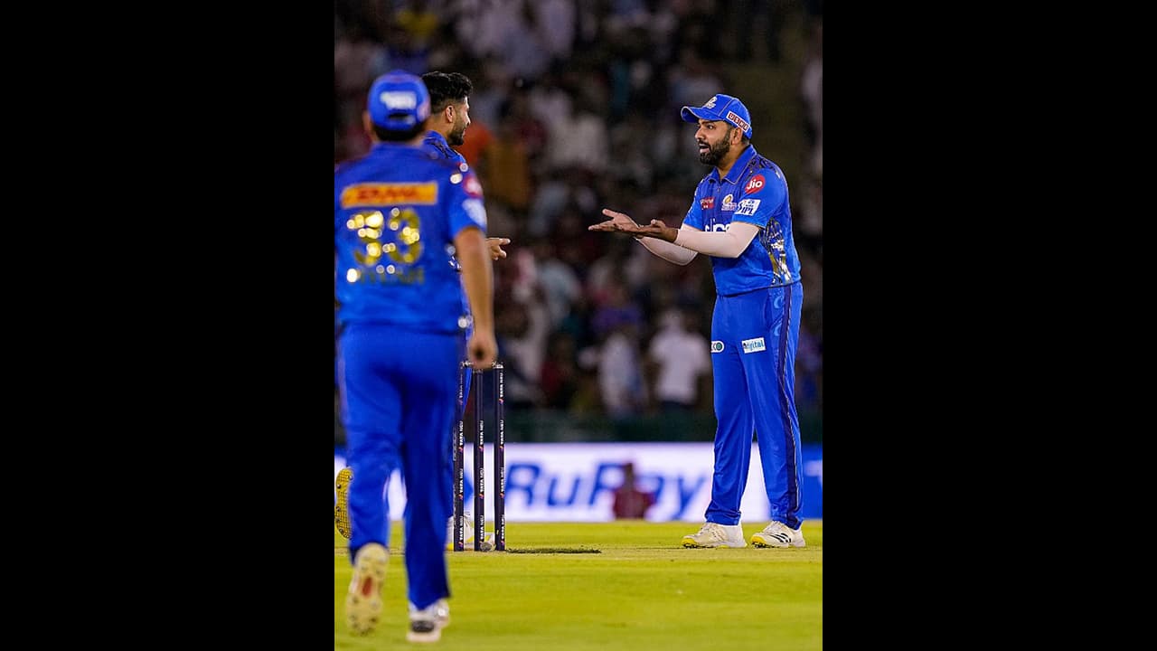 2ஆவது இடத்திற்கு நீயா? நானா? போட்டியில் சென்னை மும்பை; பிளே ஆஃப் கனவு நிறைவேறுமா?