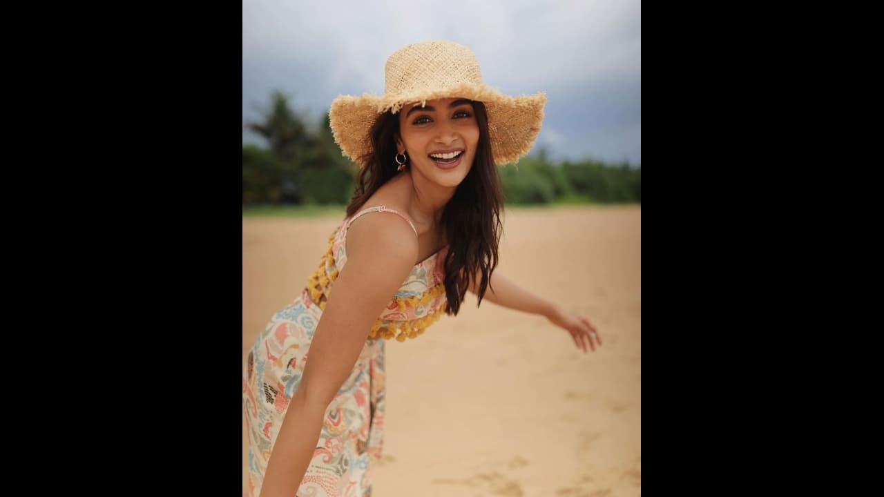 ಸಾಲು ಸಾಲು ಸೋಲು: ಐಟಂ ಹಾಡುಗಳಿಗೆ ಕಣ್ಣಿಟ್ಟ ಕರಾವಳಿ ಸುಂದರಿ ಪೂಜಾ ಹೆಗ್ಡೆ 