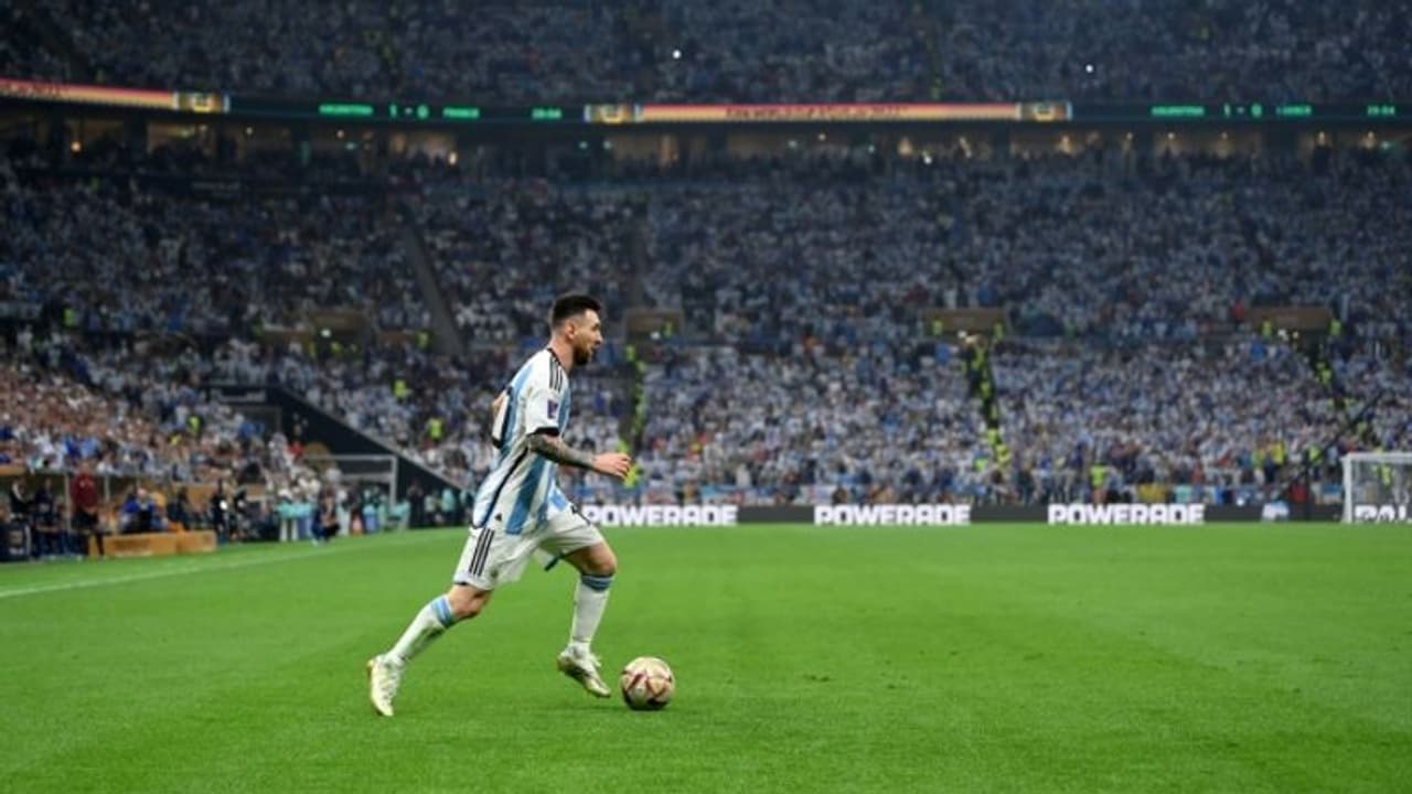 ലോകകപ്പ് ഫുട്ബോള് അര്ജന്റീന ഫ്രാന്സ് സ്വപ്ന ഫൈനലിലെ പന്ത് ലേലത്തിന് ലോകകപ്പ് ഫുട്ബോള് അര്ജന്റീന ഫ്രാന്സ് സ്വപ്ന ഫൈനലിലെ പന്ത് ലേലത്തിന്