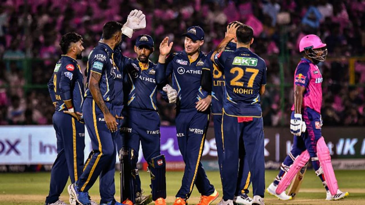 എന്ത് വിധിയിത്, വല്ലാത്ത ചതിയിത്; കുഞ്ഞന് സ്കോറില് പുറത്തായി രാജസ്ഥാന് റോയല്സ്, സഞ്ജു ടോപ്പര് എന്ത് വിധിയിത്, വല്ലാത്ത ചതിയിത്; കുഞ്ഞന് സ്കോറില് പുറത്തായി രാജസ്ഥാന് റോയല്സ്, സഞ്ജു ടോപ്പര്