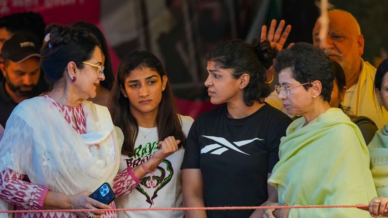 Wrestlers vs WFI chief: Grapplers form two committees to decide on future course of action Wrestlers vs WFI chief: Grapplers form two committees to decide on future course of action