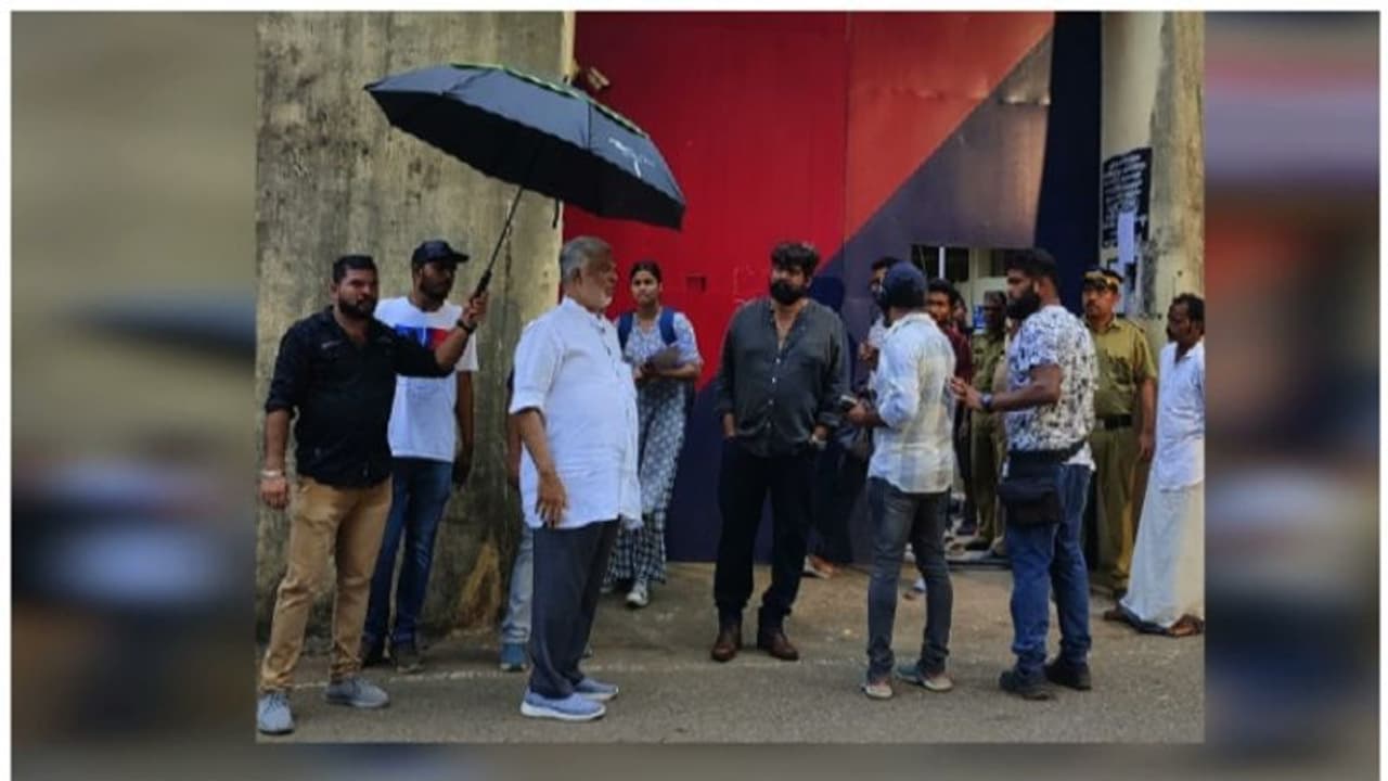 പാലായിൽ സിനിമ ചിത്രീകരണത്തെ തുടർന്ന് ​ഗതാ​ഗതക്കുരുക്ക്; ജോഷി സംവിധാനം ചെയ്യുന്ന 'ആന്റണി' സിനിമക്കെതിരെ പരാതി