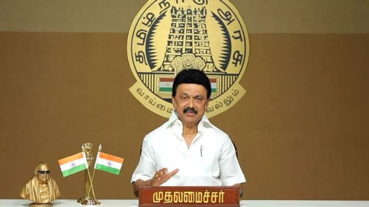 தமிழக முதல்வராக மட்டுமல்ல.. தந்தையின் இடத்திலிருந்து சொல்கிறேன்.. உணர்ச்சி பொங்க பேசிய மு.க.ஸ்டாலின்.! தமிழக முதல்வராக மட்டுமல்ல.. தந்தையின் இடத்திலிருந்து சொல்கிறேன்.. உணர்ச்சி பொங்க பேசிய மு.க.ஸ்டாலின்.!