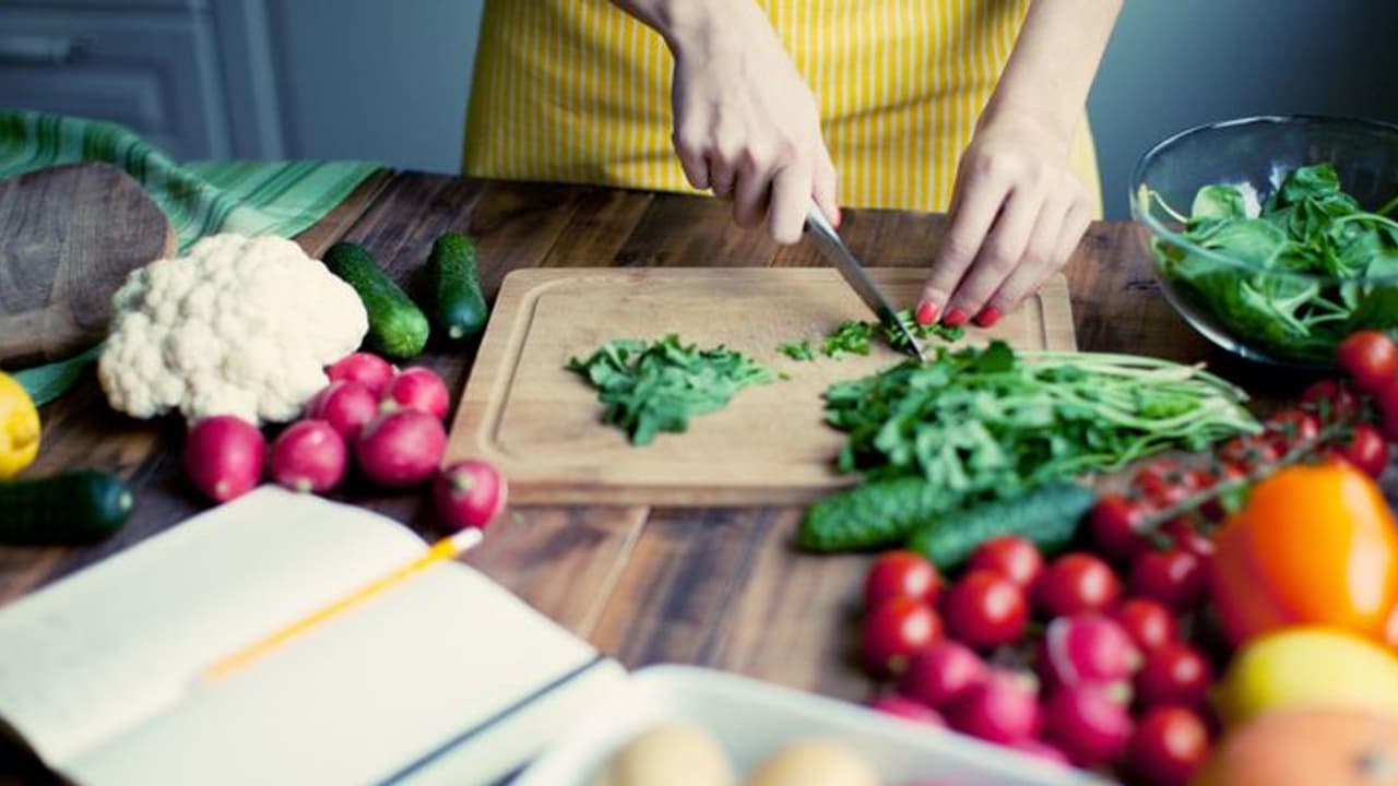 നിങ്ങൾ വെജിറ്റേറിയൻ ആണോ? എങ്കിൽ ഈ പോഷകങ്ങൾ കിട്ടുന്നുണ്ടെന്ന് ഉറപ്പ് വരുത്തുക 