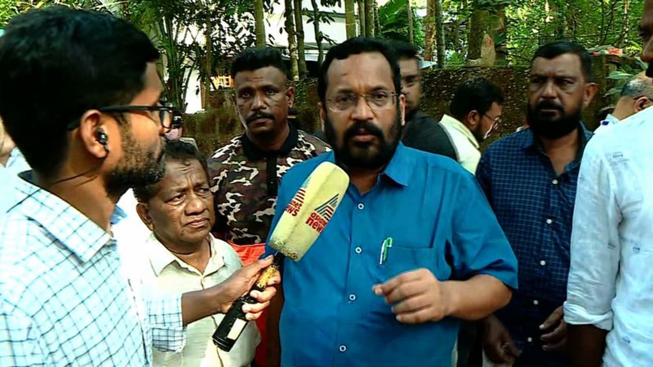 അപകടത്തിൽപെട്ടവരുടെ കൃത്യമായ കണക്കില്ല: കാണാതായവരെ കുറിച്ച് പൊലീസിൽ അറിയിക്കണം അപകടത്തിൽപെട്ടവരുടെ കൃത്യമായ കണക്കില്ല: കാണാതായവരെ കുറിച്ച് പൊലീസിൽ അറിയിക്കണം