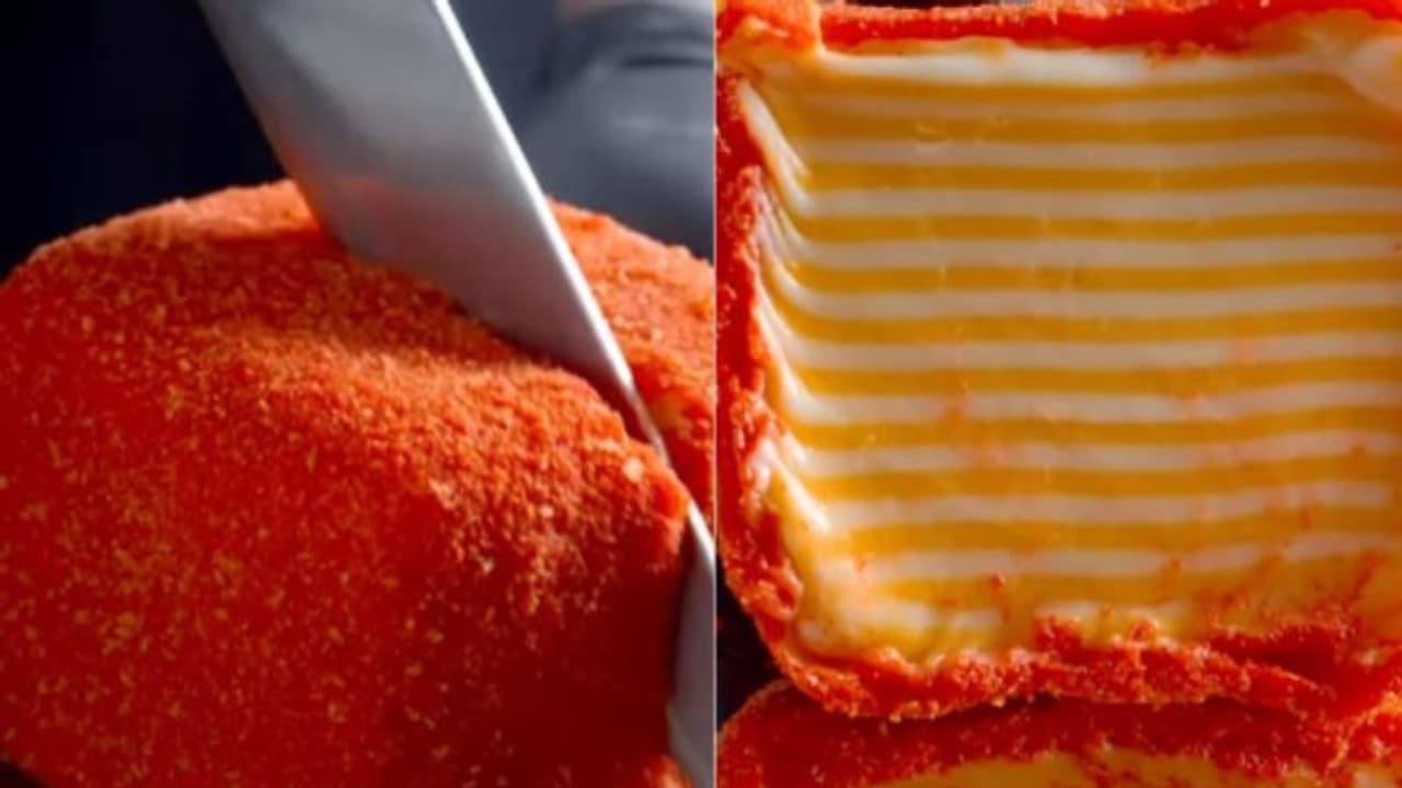 പൊരിച്ച ചീസ് 'ക്യൂബ്' കണ്ടിട്ടുണ്ടോ? വൈറലായി വീഡിയോ പൊരിച്ച ചീസ് 'ക്യൂബ്' കണ്ടിട്ടുണ്ടോ? വൈറലായി വീഡിയോ