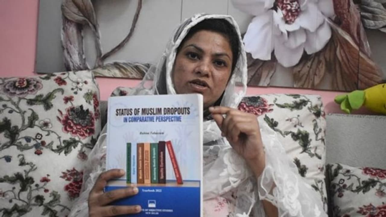 புர்கா, இளவயது திருமணங்களால் முஸ்லிம்களிடையே, அதிகரித்து வரும் கல்வி இடைநிற்றல்! புர்கா, இளவயது திருமணங்களால் முஸ்லிம்களிடையே, அதிகரித்து வரும் கல்வி இடைநிற்றல்!