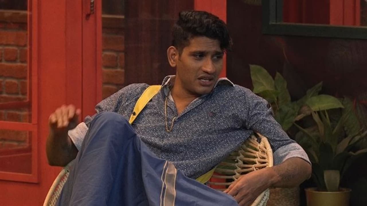 'ആരോട് മത്സരിക്കാന്'? സഹമത്സരാര്ഥികളെല്ലാം ദുര്ബലരെന്ന് ബിഗ് ബോസില് അഖില് മാരാര് 'ആരോട് മത്സരിക്കാന്'? സഹമത്സരാര്ഥികളെല്ലാം ദുര്ബലരെന്ന് ബിഗ് ബോസില് അഖില് മാരാര്