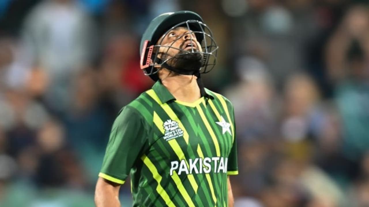 രണ്ടേ രണ്ട് ദിവസം, ഏകദിന റാങ്കിംഗിലെ ഒന്നാം സ്ഥാനം കൈവിട്ട് പാക്കിസ്ഥാന് രണ്ടേ രണ്ട് ദിവസം, ഏകദിന റാങ്കിംഗിലെ ഒന്നാം സ്ഥാനം കൈവിട്ട് പാക്കിസ്ഥാന്