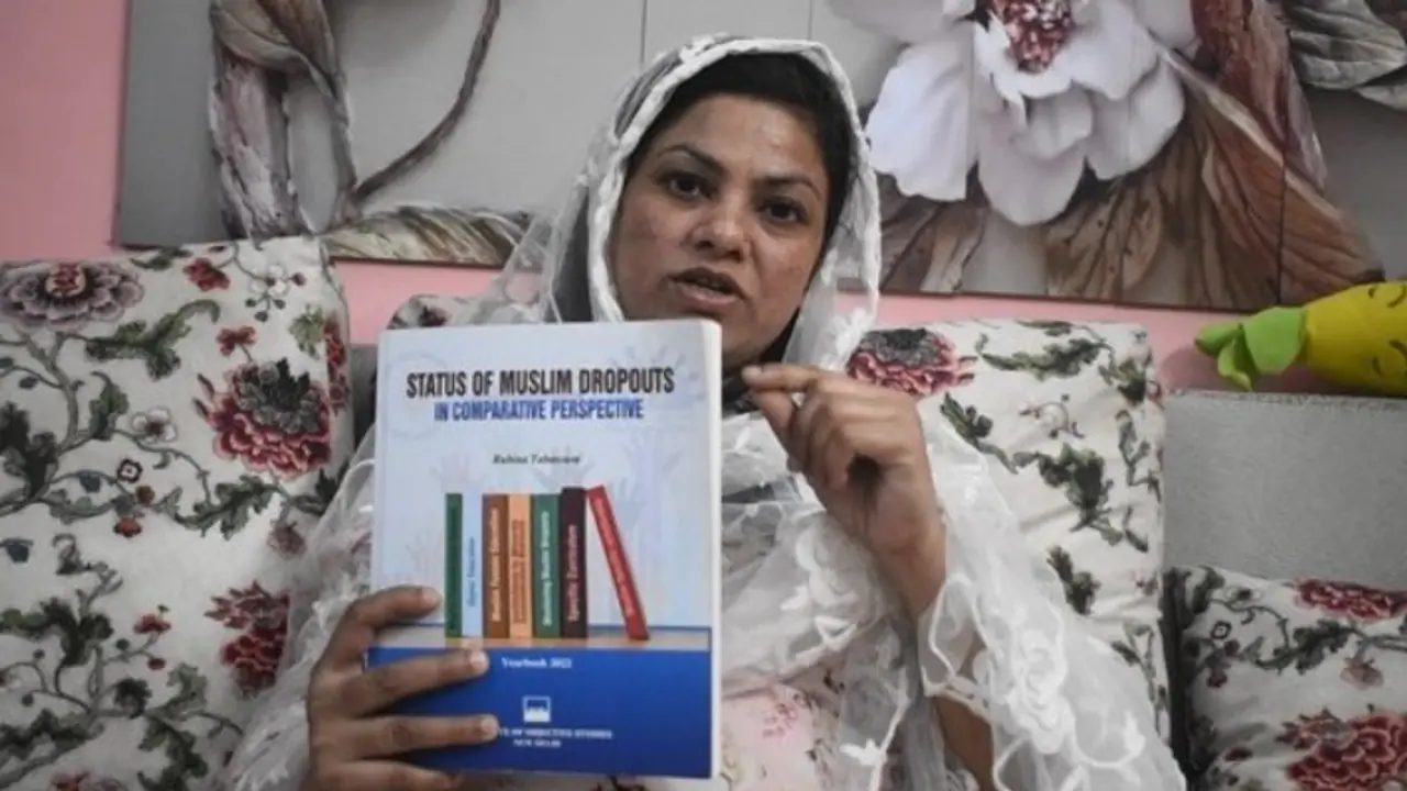 jnu professor