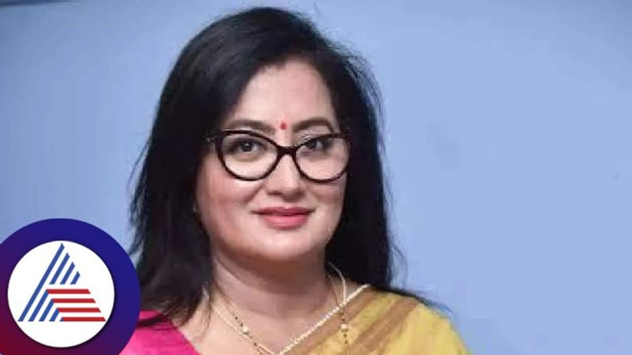 ಮೋದಿ ಆಡಳಿತ ಮೆಚ್ಚಿ ಬಿಜೆಪಿಗೆ ಬೆಂಬಲ; ಯಾವುದೇ ಪಕ್ಷ ನನ್ನ ಟಾರ್ಗೆಟ್ ಅಲ್ಲ: ಸುಮಲತಾ ಮೋದಿ ಆಡಳಿತ ಮೆಚ್ಚಿ ಬಿಜೆಪಿಗೆ ಬೆಂಬಲ; ಯಾವುದೇ ಪಕ್ಷ ನನ್ನ ಟಾರ್ಗೆಟ್ ಅಲ್ಲ: ಸುಮಲತಾ