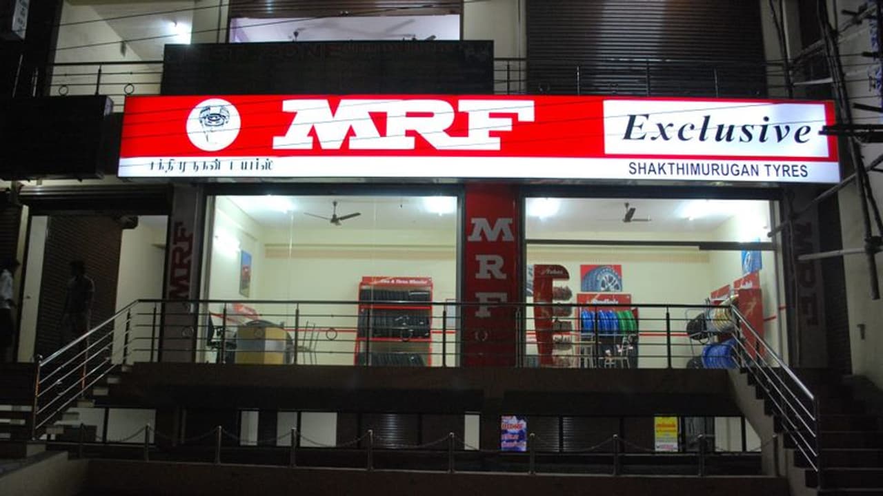 Most Expensive Stock of India: ಪ್ರತಿ ಷೇರಿಗೆ 1 ಲಕ್ಷ ರೂಪಾಯಿ ಗಡಿ ಮುಟ್ಟಿದ ಎಂಆರ್ಎಫ್! Most Expensive Stock of India: ಪ್ರತಿ ಷೇರಿಗೆ 1 ಲಕ್ಷ ರೂಪಾಯಿ ಗಡಿ ಮುಟ್ಟಿದ ಎಂಆರ್ಎಫ್!