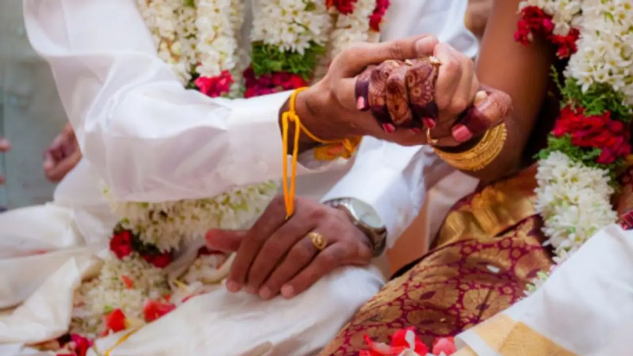 പ്രായവും നിറവും പ്രശ്നം; വിവാഹത്തിന് തൊട്ട് മുമ്പ് യുവതി വിവാഹത്തില് നിന്നും പിന്മാറി പ്രായവും നിറവും പ്രശ്നം; വിവാഹത്തിന് തൊട്ട് മുമ്പ് യുവതി വിവാഹത്തില് നിന്നും പിന്മാറി