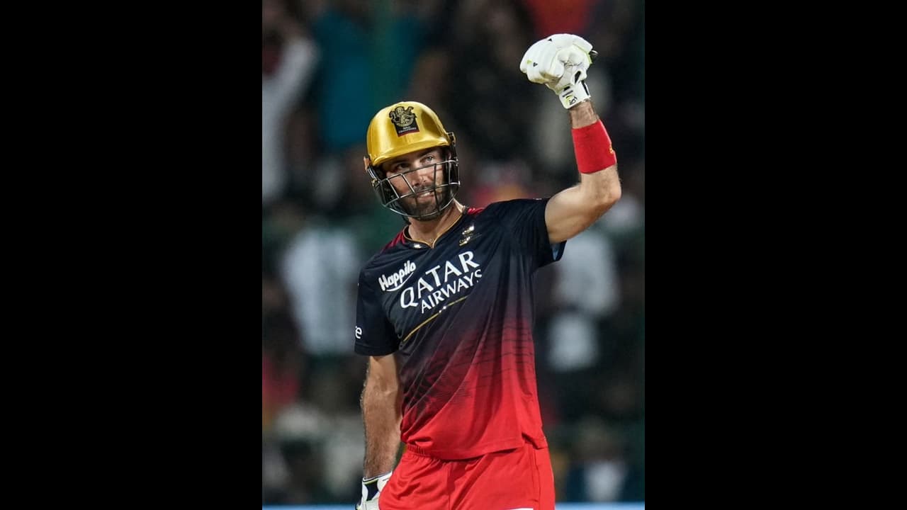 ಮುಂಬೈನ ವಾಂಖೆಡೆಯಲ್ಲೂ ಆರ್ಸಿಬಿ ಜೈಕಾರ; ಫಾಫ್, ಮ್ಯಾಕ್ಸ್ವೆಲ್ ಹೋರಾಟದಿಂದ 200 ರನ್ ಟಾರ್ಗೆಟ್! ಮುಂಬೈನ ವಾಂಖೆಡೆಯಲ್ಲೂ ಆರ್ಸಿಬಿ ಜೈಕಾರ; ಫಾಫ್, ಮ್ಯಾಕ್ಸ್ವೆಲ್ ಹೋರಾಟದಿಂದ 200 ರನ್ ಟಾರ್ಗೆಟ್!