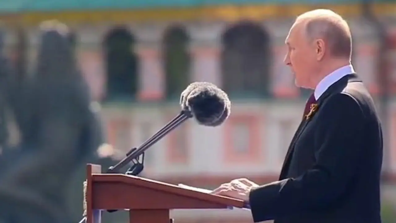 On Victory Day, Putin says world at 'turning point'; calls for Russia's 'Hurrah' WATCH On Victory Day, Putin says world at 'turning point'; calls for Russia's 'Hurrah' WATCH