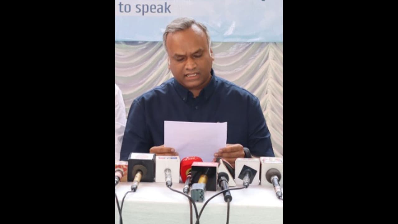 బజరంగ్దళ్, ఆర్ఎస్ఎస్పై ప్రియాంక్ ఖర్గే సంచలన వ్యాఖ్యలు బజరంగ్దళ్, ఆర్ఎస్ఎస్పై ప్రియాంక్ ఖర్గే సంచలన వ్యాఖ్యలు