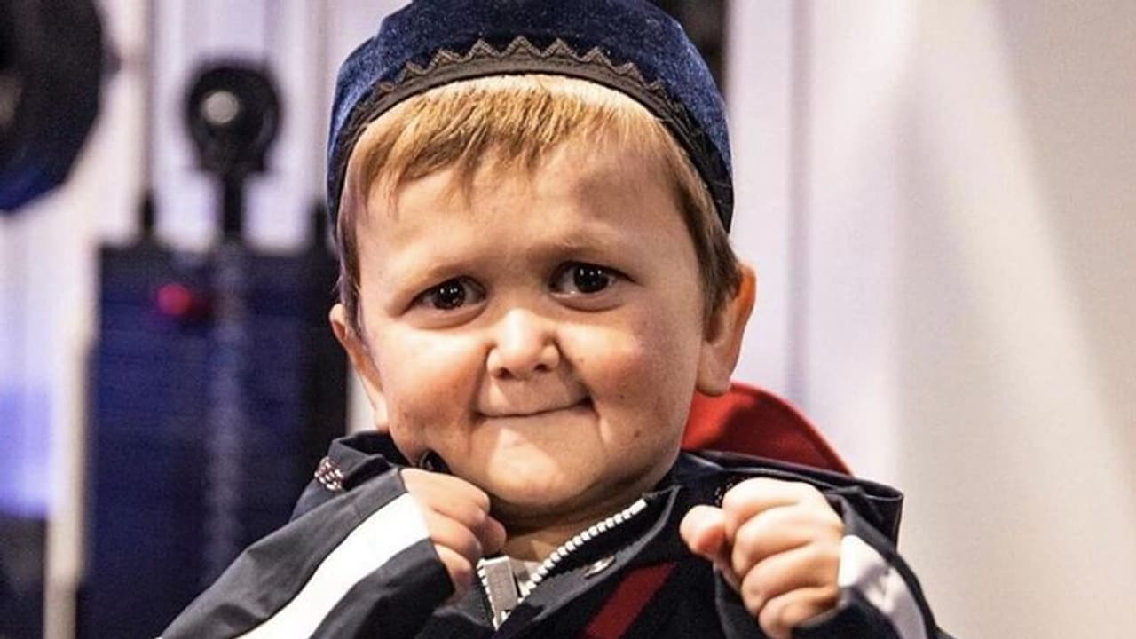 ರಸ್ತೆಯಲ್ಲಿ ಸ್ಟಂಟ್ ಮಾಡಿದ ಸೋಶಿಯಲ್ ಮೀಡಿಯಾ ಸ್ಟಾರ್ ಹಸಾಬುಲ್ಲಾ ಅರೆಸ್ಟ್! ರಸ್ತೆಯಲ್ಲಿ ಸ್ಟಂಟ್ ಮಾಡಿದ ಸೋಶಿಯಲ್ ಮೀಡಿಯಾ ಸ್ಟಾರ್ ಹಸಾಬುಲ್ಲಾ ಅರೆಸ್ಟ್!