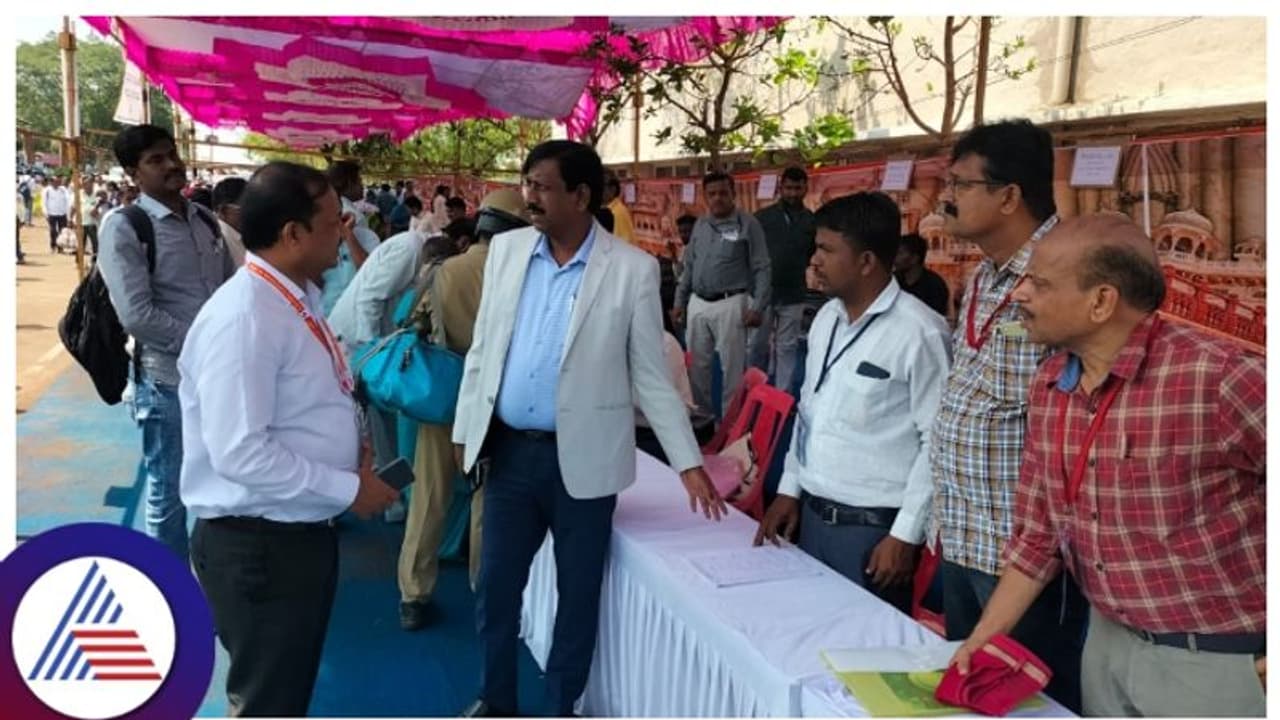 ವಿಜಯಪುರ ಜಿಲ್ಲೆಯ ಮತದಾನ ಕೇಂದ್ರಗಳ ಪೂರ್ವ ಸಿದ್ಧತೆ ಪರಿಶೀಲಿಸಿದ ಡಿಸಿ, ಎಸ್ಪಿ