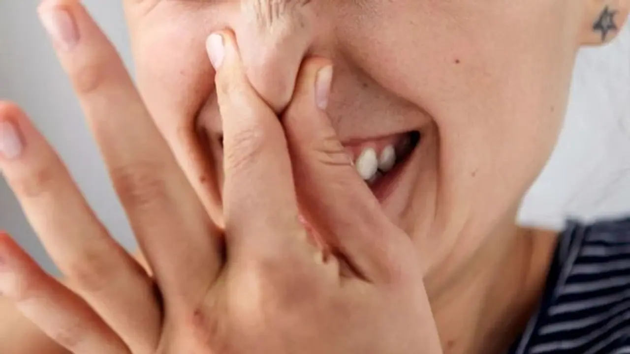 അസഹനീയമായ ചീഞ്ഞ ഗന്ധം പരന്നതോടെ സ്കൂള്‍ ഒരാഴ്ചത്തേക്ക് പൂട്ടി; സംഭവം ഇതായിരുന്നു...