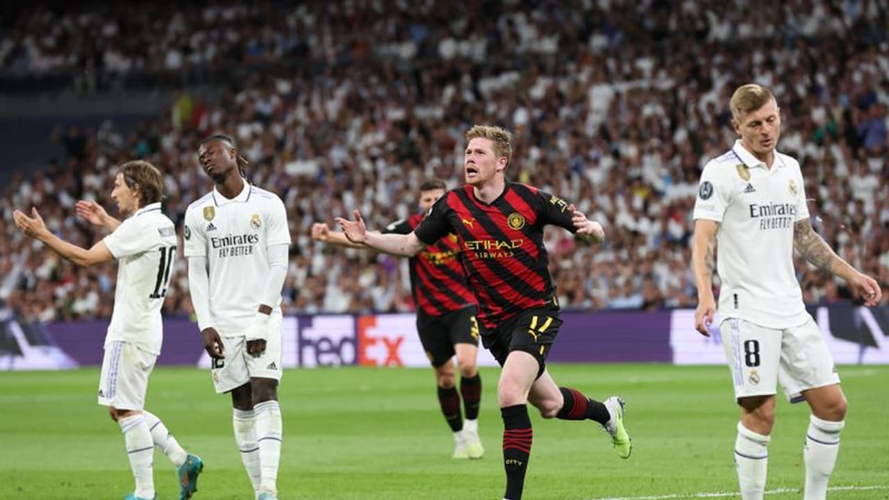 ചാമ്പ്യന്സ് ലീഗ് സെമി: റയലിനെ തളച്ച് സിറ്റി; ഡിബ്രൂയിനെയുടെ ഗോള് അനുവദിക്കരുതെന്ന് റയല് പരിശീലകന് ചാമ്പ്യന്സ് ലീഗ് സെമി: റയലിനെ തളച്ച് സിറ്റി; ഡിബ്രൂയിനെയുടെ ഗോള് അനുവദിക്കരുതെന്ന് റയല് പരിശീലകന്