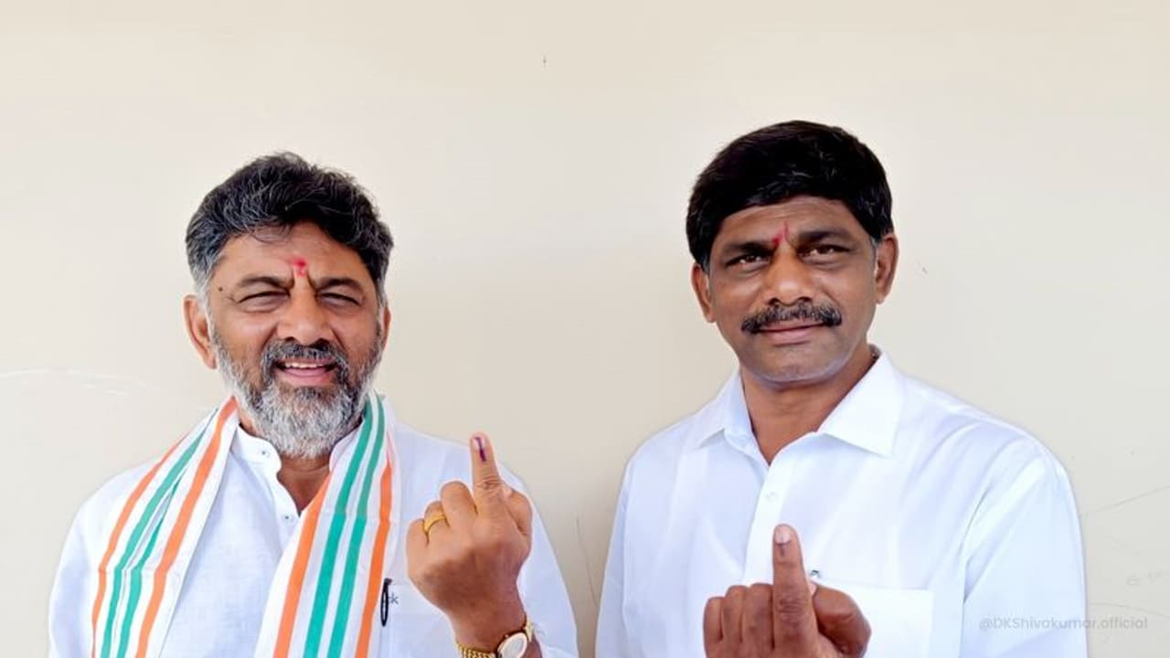 Karnataka Election: గెలుపు మాదే.. జేడీ(ఎస్)తో పొత్తు పెట్టుకోబోం: కర్ణాటక కాంగ్రెస్ చీఫ్ డీకే శివకుమార్ Karnataka Election: గెలుపు మాదే.. జేడీ(ఎస్)తో పొత్తు పెట్టుకోబోం: కర్ణాటక కాంగ్రెస్ చీఫ్ డీకే శివకుమార్