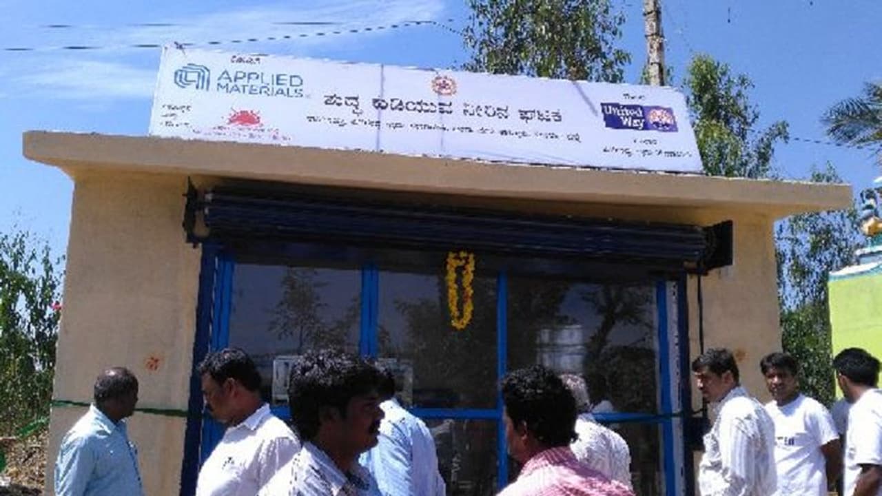 Koppal: 5ರ ಹೊಸ ನಾಣ್ಯ ಹಾಕಿ ನೀರು ಪಡೆಯುವ ವ್ಯವಸ್ಥೆಯಿಂದ ಫಜೀತಿ