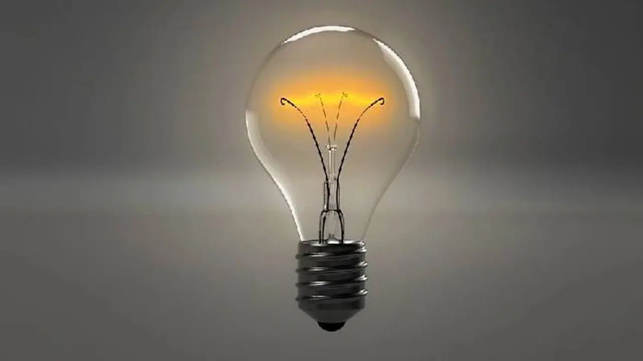 ആകെ ഉപയോഗിക്കുന്നത് ഒരു ബൾബ്; ആവശ്യം വരുമ്പോൾ ഒരു മുറിയിൽ നിന്ന് മറ്റൊന്നിലേക്ക്...