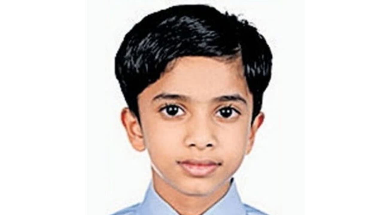 യുഎഇയിലെ ബോട്ട് അപകടം; ചികിത്സയിലായിരുന്ന മലയാളി ബാലന് മരിച്ചു യുഎഇയിലെ ബോട്ട് അപകടം; ചികിത്സയിലായിരുന്ന മലയാളി ബാലന് മരിച്ചു