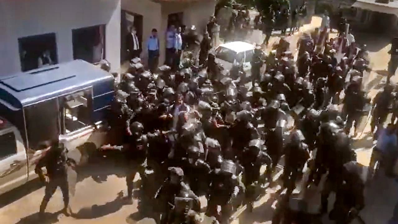 After Imrans arrest the situation in Pakistan the restive neighboring country may affect India as well After Imrans arrest the situation in Pakistan the restive neighboring country may affect India as well