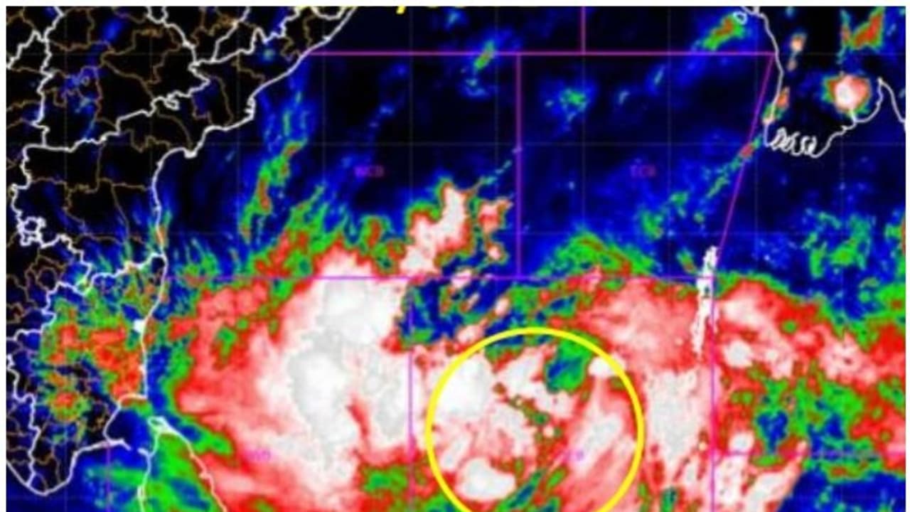 உருவானது மோக்கா புயல்! 14ஆம் தேதி வரை மழைக்கு வாய்ப்பு: வானிலை மையம் தகவல் உருவானது மோக்கா புயல்! 14ஆம் தேதி வரை மழைக்கு வாய்ப்பு: வானிலை மையம் தகவல்