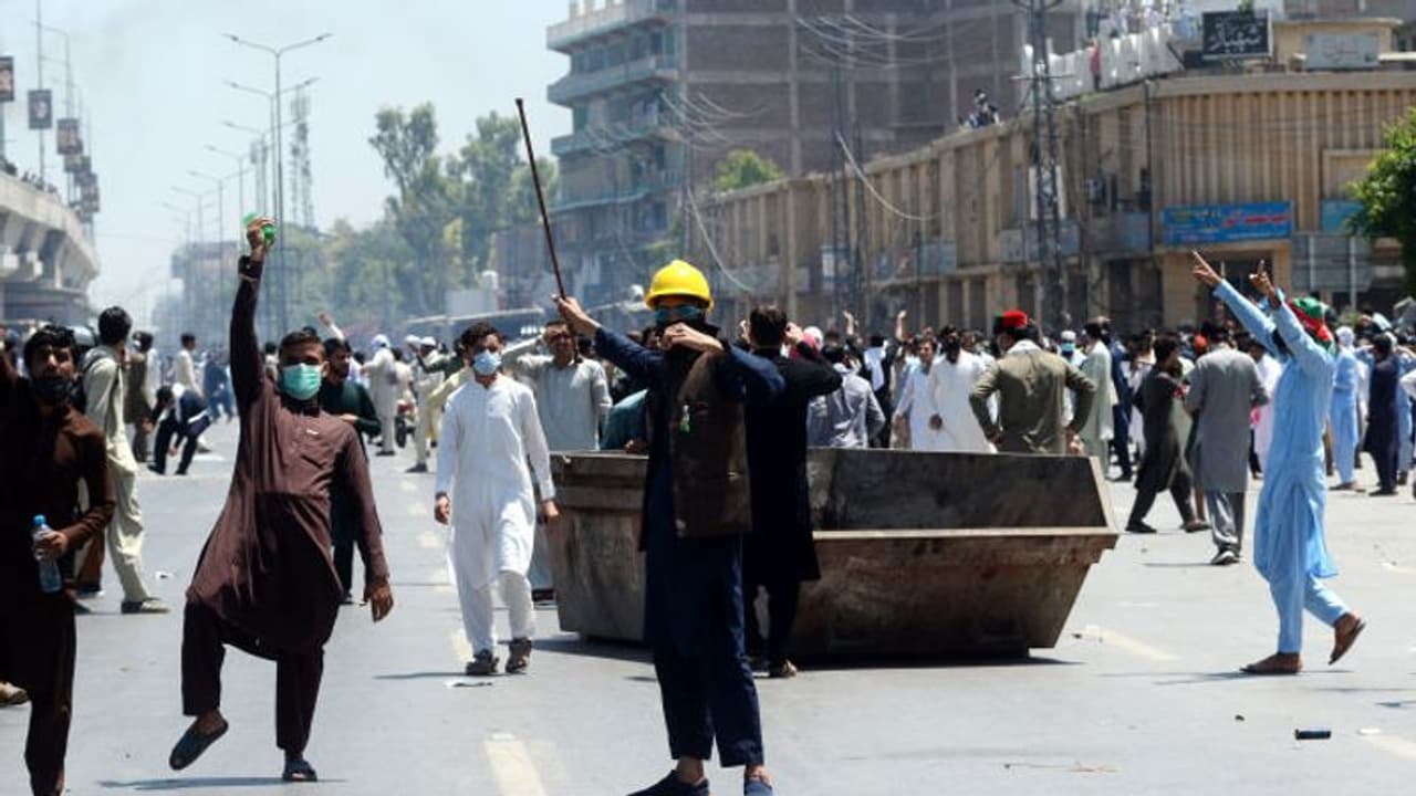 Pakistan Crisis: 'Political system has shattered; Pakistanis are struggling' Pakistan Crisis: 'Political system has shattered; Pakistanis are struggling'