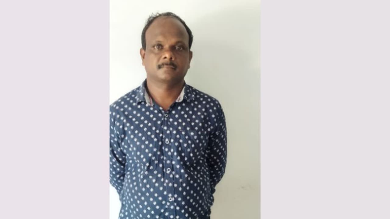 സിസിടിവിയിൽ കണ്ടത് എക്‌സിബിഷന്‍ ഗ്രൗണ്ടിലെ കാറുകൾ തുറക്കാൻ ശ്രമിക്കുന്നയാളെ, മണിക്കൂറുകൾക്കം പൊക്കി പൊലീസ്!