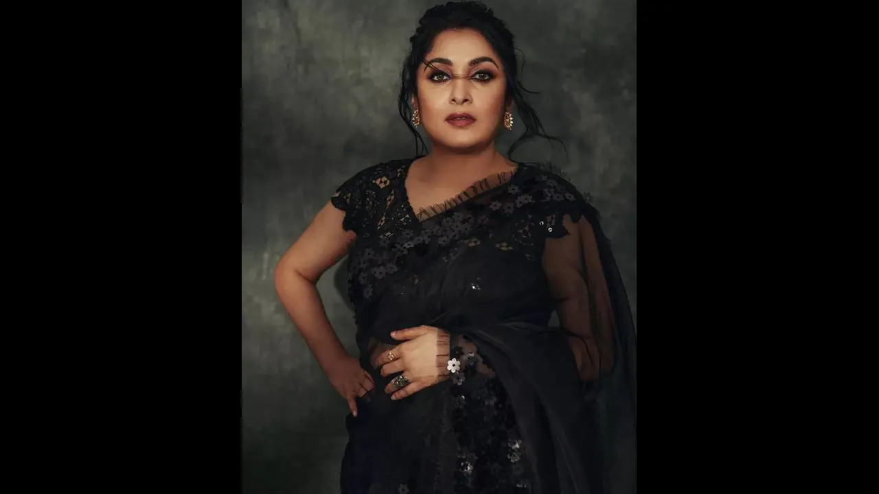 ಬೆಡ್ರೂಮ್ ಕಮಿಟ್ಮೆಂಟ್ ಇಲ್ಲದಿದ್ರೆ ಟಾಪ್ ನಾಯಕಿಯಾಗೋದು ಕಷ್ಟ! ರಮ್ಯಾ ಕೃಷ್ಣನ್ ಹೇಳಿಕೆ ವೈರಲ್... ಬೆಡ್ರೂಮ್ ಕಮಿಟ್ಮೆಂಟ್ ಇಲ್ಲದಿದ್ರೆ ಟಾಪ್ ನಾಯಕಿಯಾಗೋದು ಕಷ್ಟ! ರಮ್ಯಾ ಕೃಷ್ಣನ್ ಹೇಳಿಕೆ ವೈರಲ್...