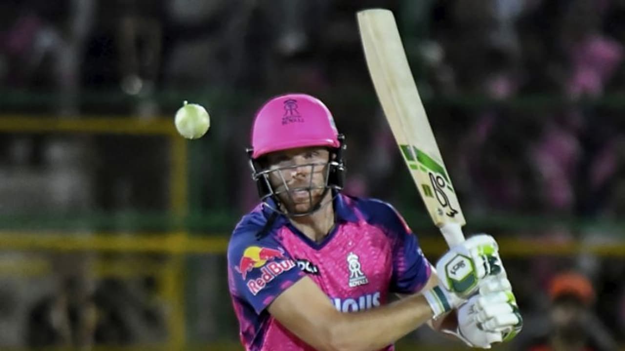 ஒரே சீசனில் மோசமான சாதனை படைத்த வீரர்களில் முதலிடம் பிடித்த ஜோஸ் பட்லர்! ஒரே சீசனில் மோசமான சாதனை படைத்த வீரர்களில் முதலிடம் பிடித்த ஜோஸ் பட்லர்!