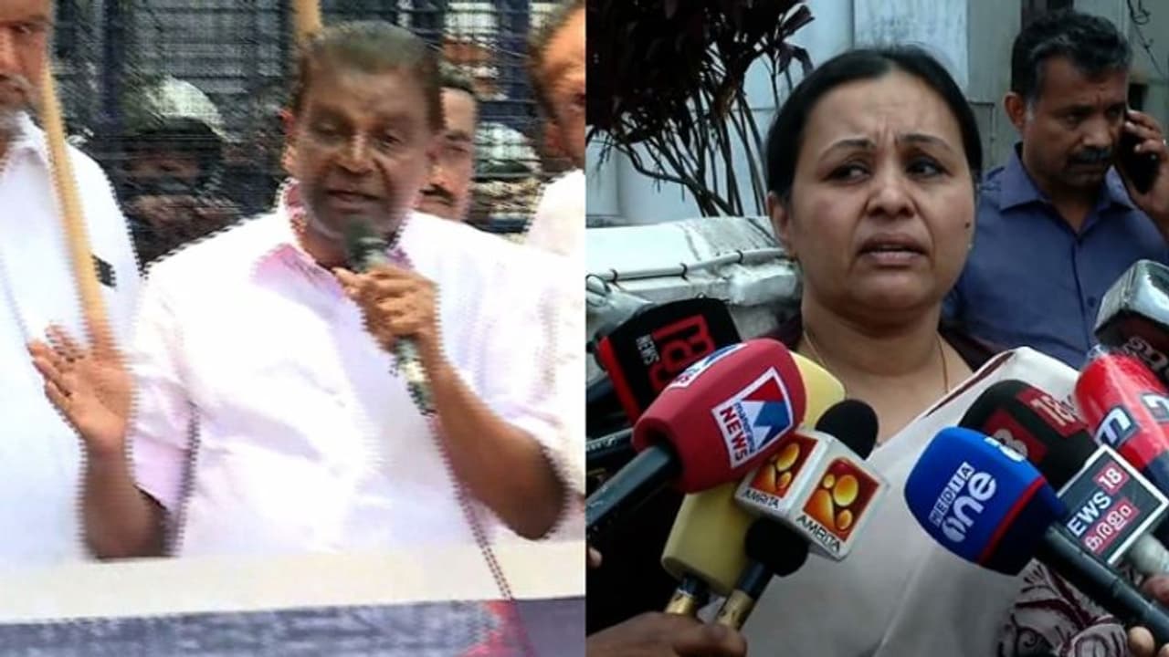 'വീണ ജോർജിന്റേത് കഴുത കണ്ണീർ, ഗ്ലിസറിൻ തേച്ചാണ് വന്ദനയുടെ മൃതദേഹത്തിനരികിൽ നിന്ന് കരഞ്ഞത്'; തിരുവഞ്ചൂര് 'വീണ ജോർജിന്റേത് കഴുത കണ്ണീർ, ഗ്ലിസറിൻ തേച്ചാണ് വന്ദനയുടെ മൃതദേഹത്തിനരികിൽ നിന്ന് കരഞ്ഞത്'; തിരുവഞ്ചൂര്