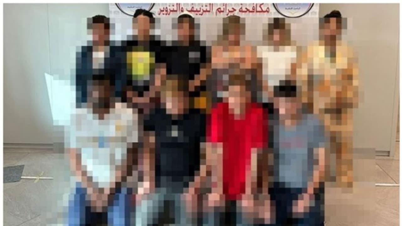 വേശ്യാവൃത്തിയില് ഏര്പ്പെട്ടതിന് സ്ത്രീകള് ഉള്പ്പെടെ പത്ത് പ്രവാസികള് അറസ്റ്റില് വേശ്യാവൃത്തിയില് ഏര്പ്പെട്ടതിന് സ്ത്രീകള് ഉള്പ്പെടെ പത്ത് പ്രവാസികള് അറസ്റ്റില്