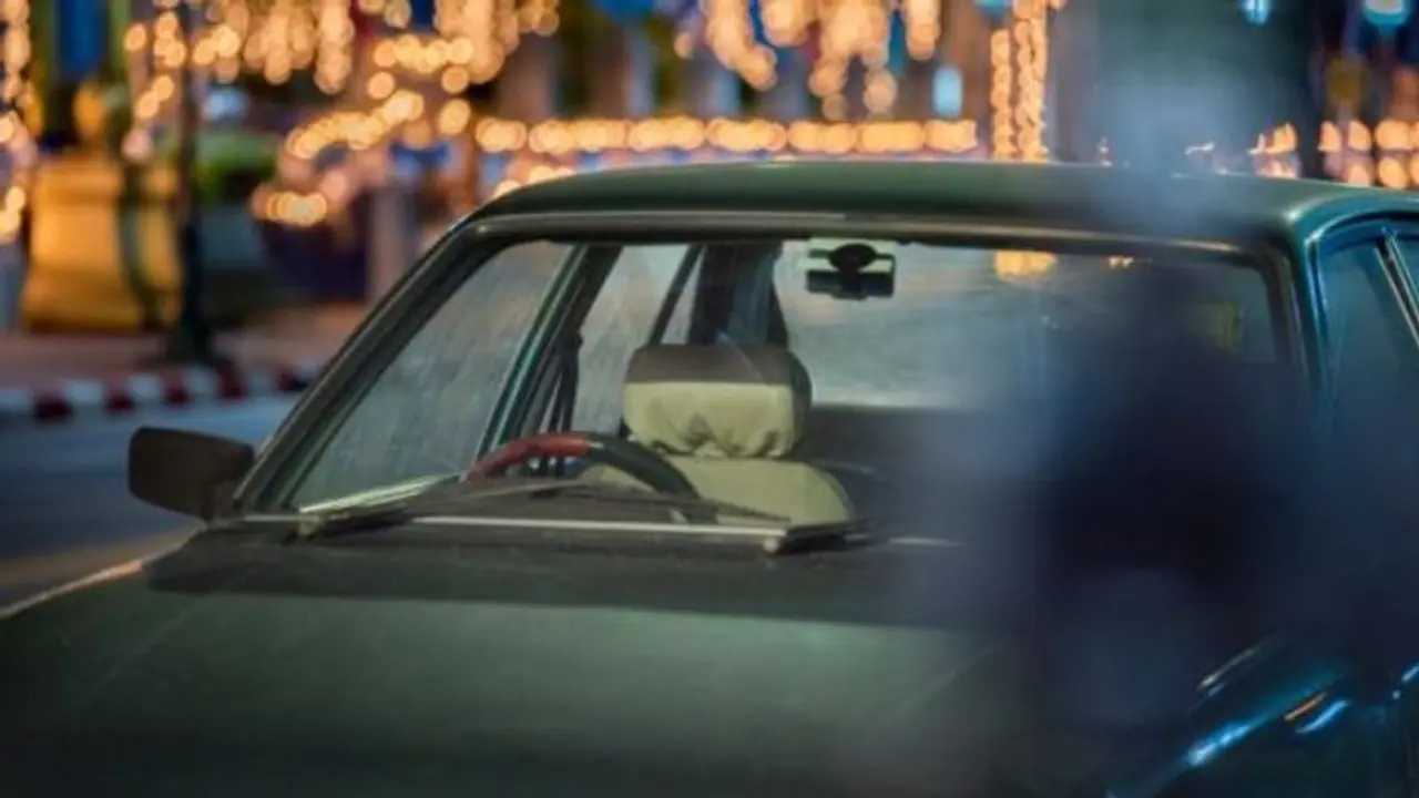 காரை லாக் செய்யாமல் போன நபர்.. திரும்பி பார்த்தால் காருக்குள் சடலம் சென்னை அருகே அடுத்தடுத்து அதிர்ச்சி