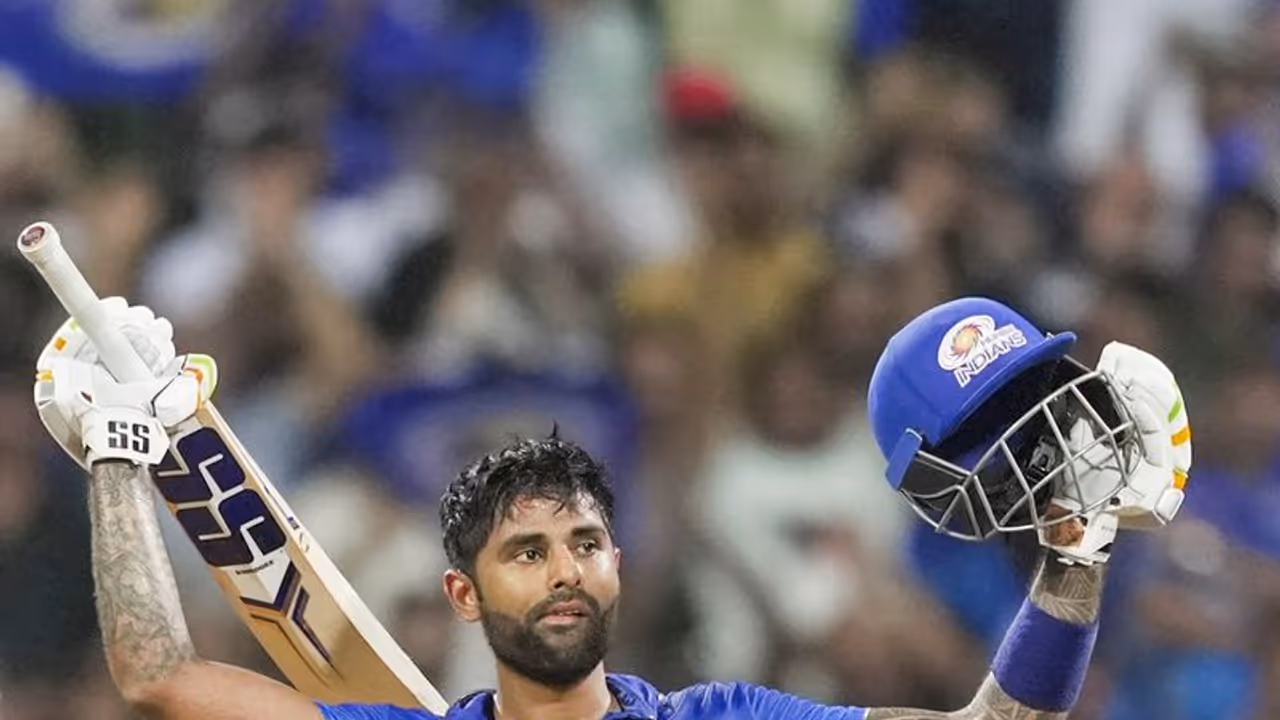 അവിശ്വസനീയം! ഗുജറാത്ത് ടെറ്റന്‍സിനെതിരെ സെഞ്ചുറിക്ക് പിന്നാലെ സൂര്യകുമാറിനെ പുകഴ്ത്തി സോഷ്യല്‍ മീഡിയ