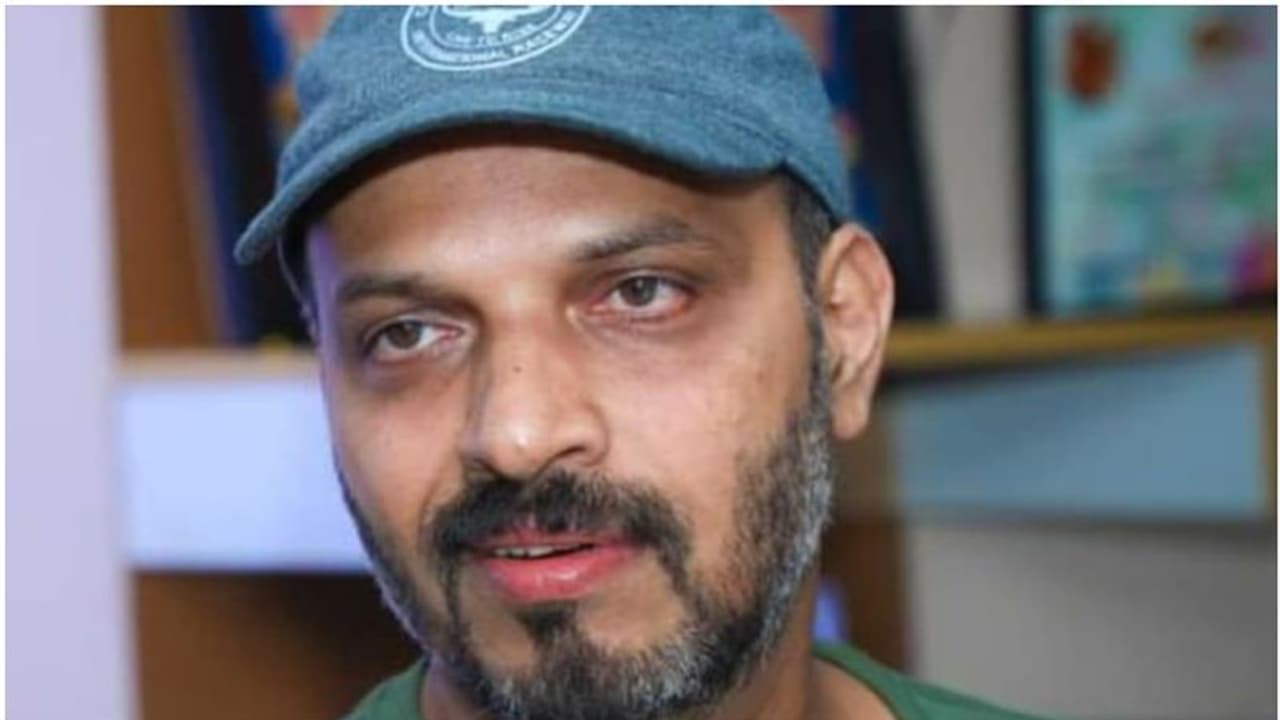 Karnataka Election Results 2023: ಕರ್ನಾಟಕ ರಾಜಕೀಯ ಹೊಲಸು ಮಾಡಿದ್ದ ಹಲವರು ಸೋತಿದ್ದಾರೆ ಕವಿರಾಜ್ Karnataka Election Results 2023: ಕರ್ನಾಟಕ ರಾಜಕೀಯ ಹೊಲಸು ಮಾಡಿದ್ದ ಹಲವರು ಸೋತಿದ್ದಾರೆ ಕವಿರಾಜ್