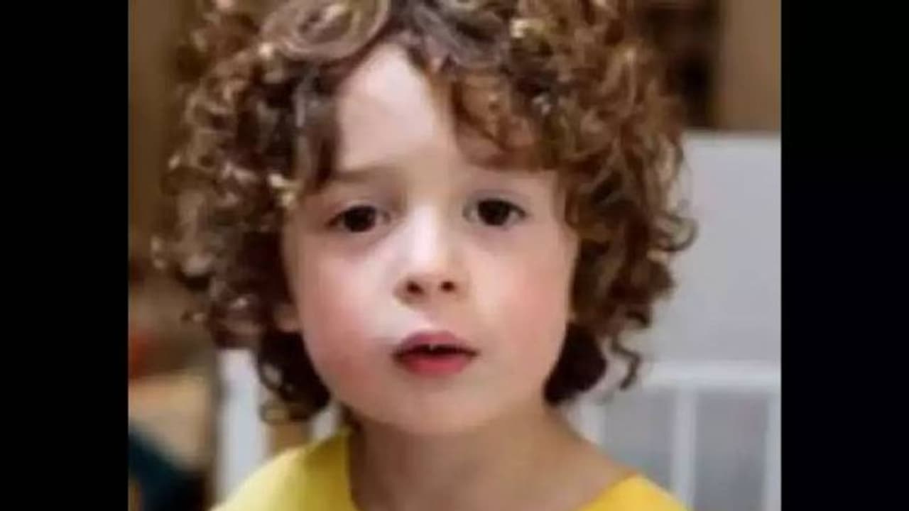 സെലിബ്രിറ്റികൾക്കായി വസ്ത്രങ്ങൾ ഡിസൈൻ ചെയ്ത് ഏഴ് വയസുകാരൻ സെലിബ്രിറ്റികൾക്കായി വസ്ത്രങ്ങൾ ഡിസൈൻ ചെയ്ത് ഏഴ് വയസുകാരൻ