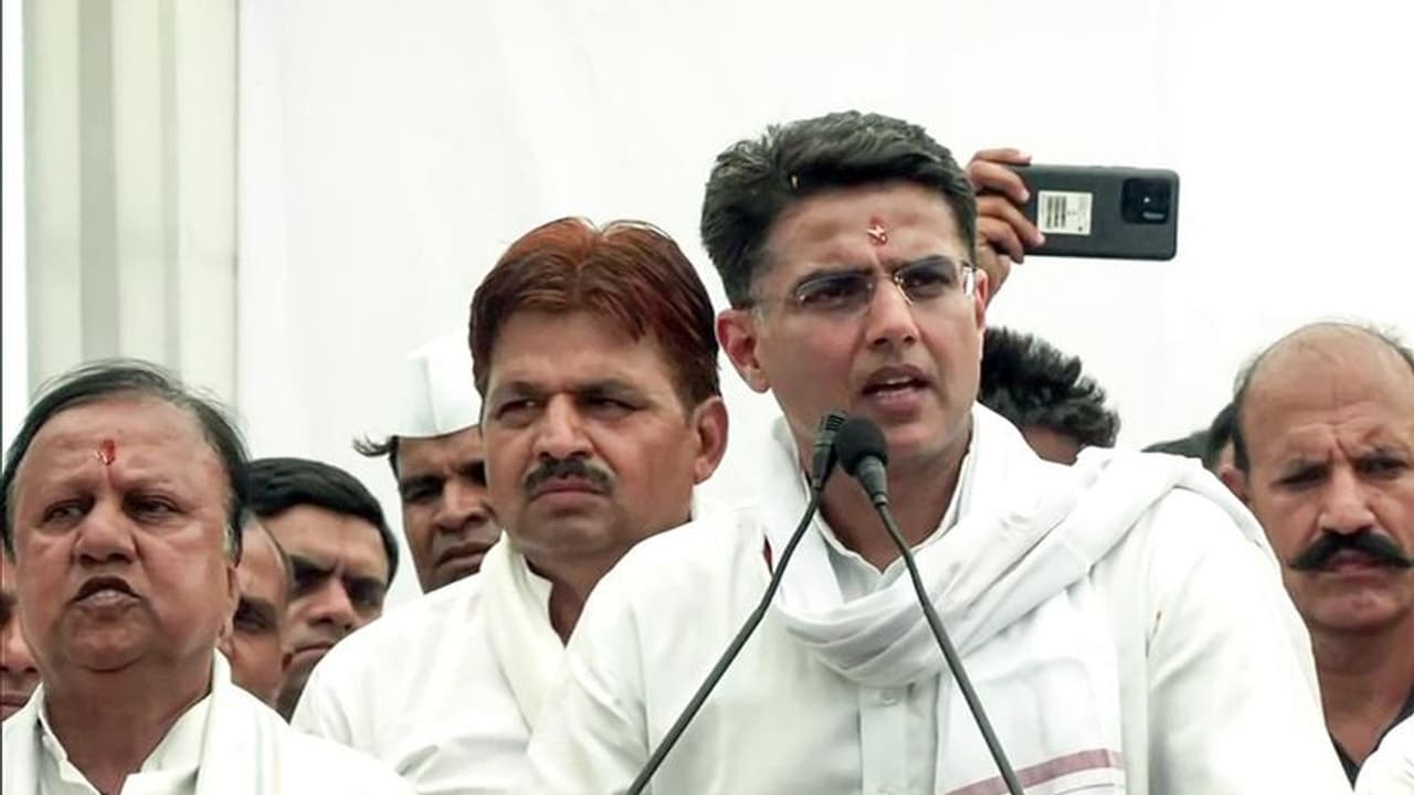 രാജസ്ഥാനിൽ പ്രതിസന്ധി രൂക്ഷം: പദയാത്ര തുടരുന്നു; സച്ചിൻ പൈലറ്റിനെ തള്ളി സുഖ്‌വിന്ദർ സിങ് രൺധാവ