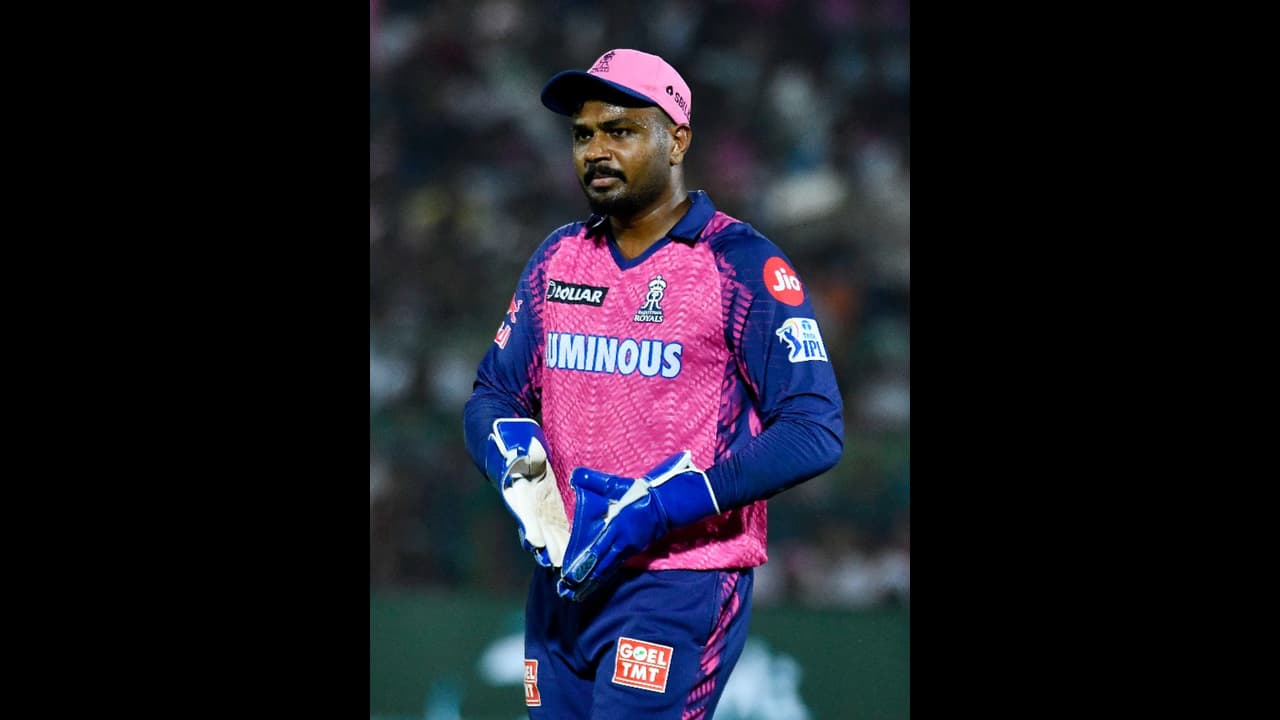 സീസണിലെ ആദ്യ തോല്വിക്ക് പിന്നാലെ സഞ്ജുവിന് ബിസിസിഐയുടെ ഇരുട്ടടി; വന് പിഴ സീസണിലെ ആദ്യ തോല്വിക്ക് പിന്നാലെ സഞ്ജുവിന് ബിസിസിഐയുടെ ഇരുട്ടടി; വന് പിഴ