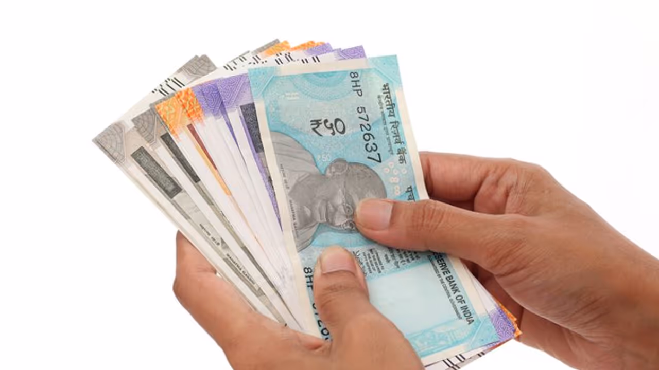 కేవలం వెయ్యి రూపాయిల కోసం అవమానం... భరించలేక డిగ్రీ స్టూడెంట్ సూసైడ్ కేవలం వెయ్యి రూపాయిల కోసం అవమానం... భరించలేక డిగ్రీ స్టూడెంట్ సూసైడ్