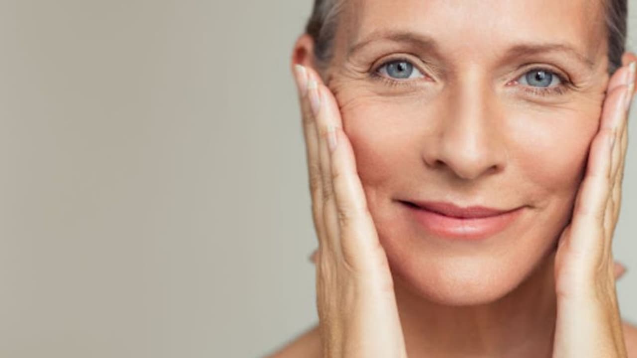 മുഖത്തെ ചുളിവുകൾ മാറാൻ ഇതാ മുട്ട മാജിക്; ഉപയോ​ഗിക്കേണ്ടത് ഇങ്ങനെ...