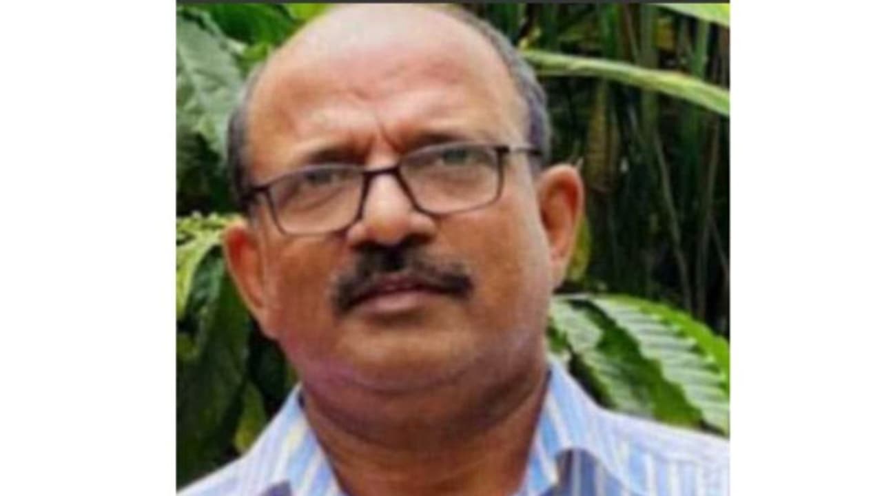 ഹൃദയാഘാതത്തെ തുടര്ന്ന് ചികിത്സയിലായിരുന്ന പ്രവാസി മലയാളി മരിച്ചു ഹൃദയാഘാതത്തെ തുടര്ന്ന് ചികിത്സയിലായിരുന്ന പ്രവാസി മലയാളി മരിച്ചു